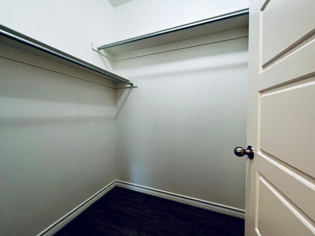 Building Photo - AUGUST MOVE-IN SPECIAL: 4 Private Suites • Walk to Texas Tech • Modern Finishes