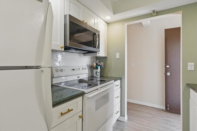 Building Photo - 244 St Augustine Ave