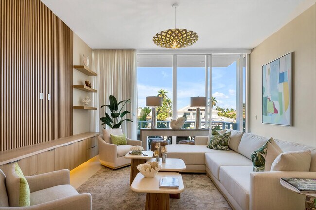 Building Photo - 2311 SE 17th St