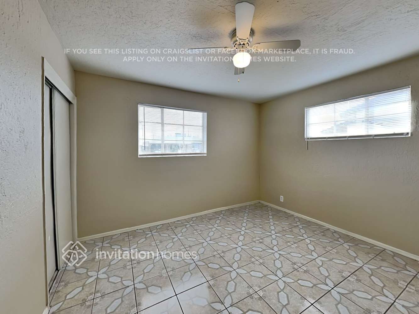 Building Photo - 4534 W Mitchell Dr