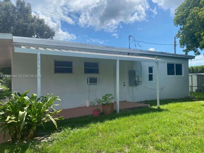 Building Photo - 1170 NW 90th St