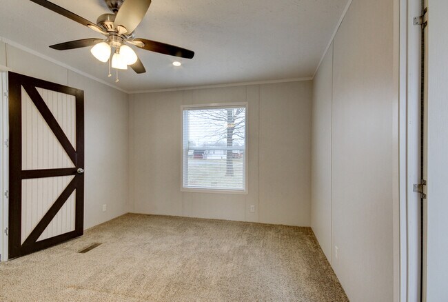 Building Photo - 295 Seays Rd