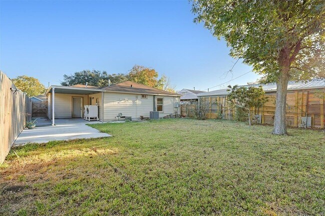 Building Photo - 8169 Garland St
