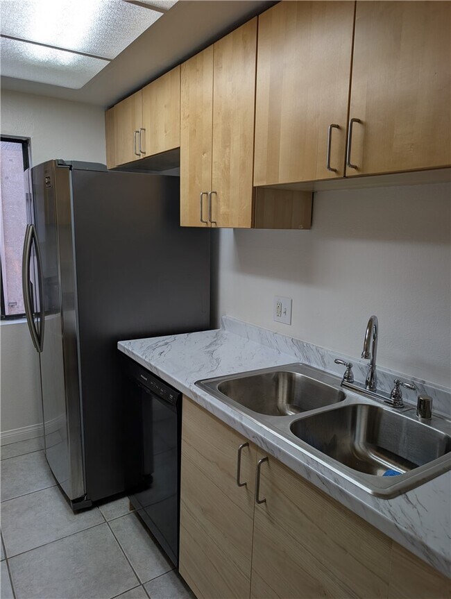 Building Photo - 13990 Ramhurst Dr