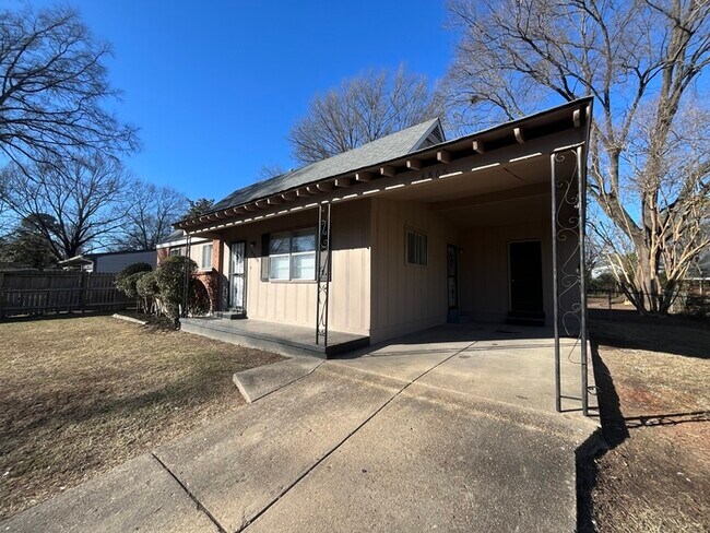 Building Photo - 4866 Teal Ave