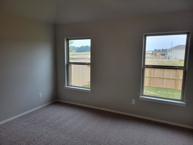 Building Photo - 14930 Dane Ct