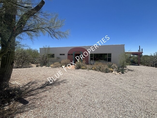 Building Photo - 6521 N Calle Padre Felipe