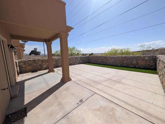 Building Photo - 529 Green Village Ct