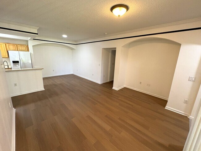 Building Photo - 3 Bedroom with Water View - Villanova at H...