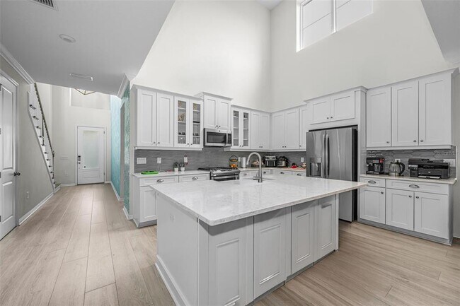 Building Photo - 13760 Stevenson Ln