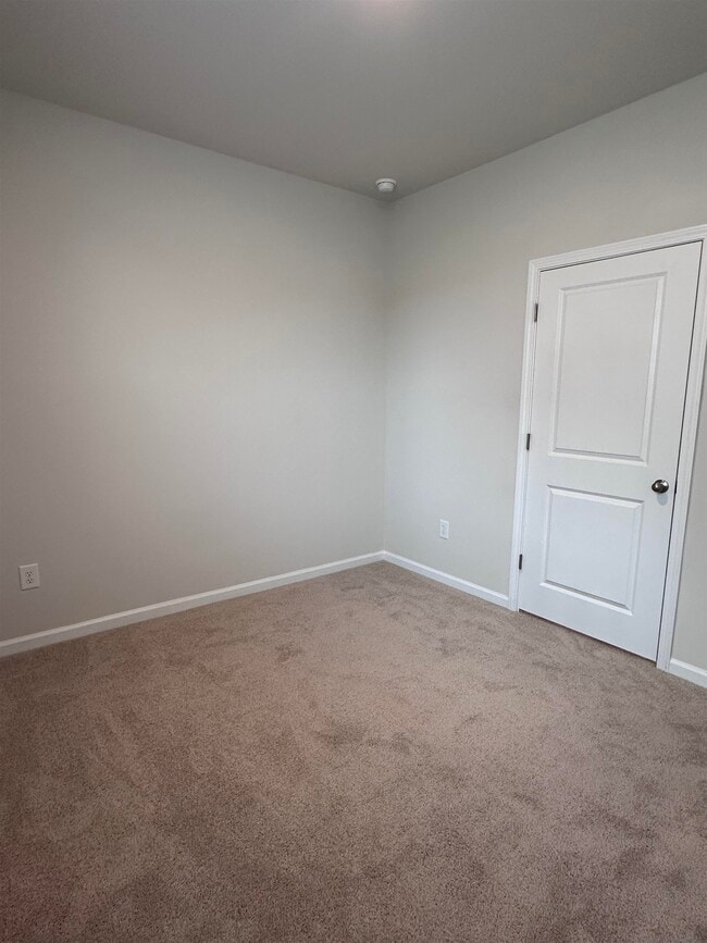 Building Photo - 5175 Yellowstone Dr