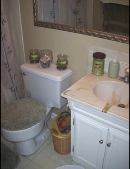 Building Photo - 1950 Hancock Dr