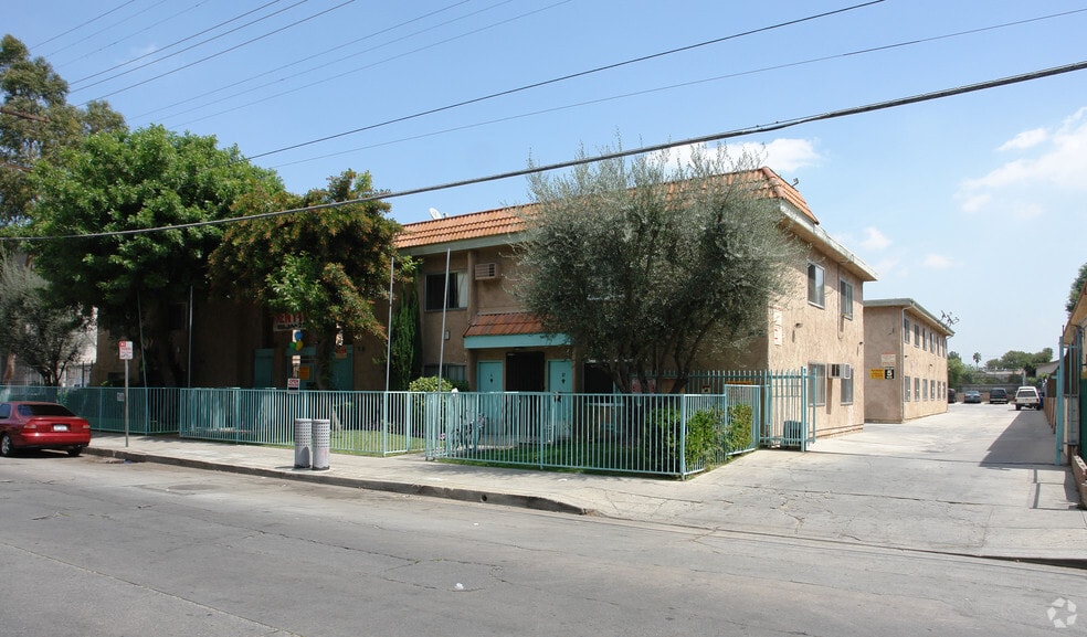 Building Photo - Casa Columbus