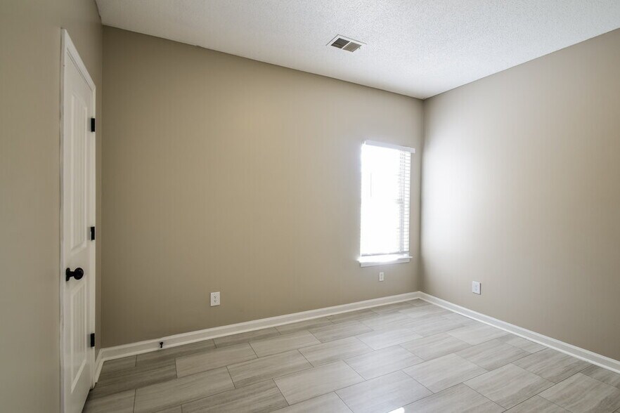 Building Photo - 4254 Markston Dr