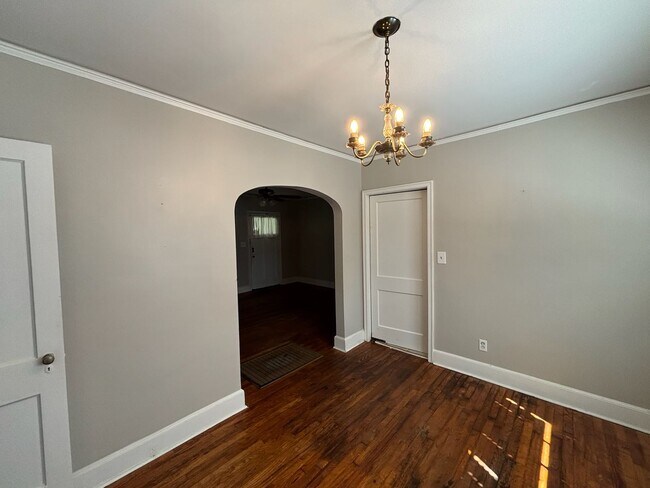 Building Photo - 2606/2608 18th Avenue