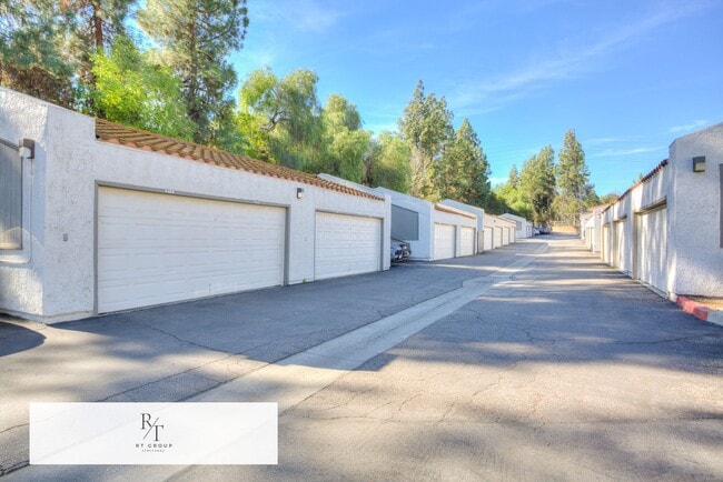 Building Photo - Phillips Ranch-Fully Updated 2-Bed, 2.5-Bath Home – Pomona Unified School District