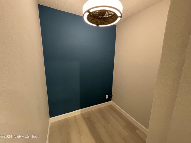 Building Photo - 600 Domenico Cir