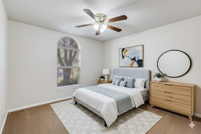 Building Photo - 107 Cassandra Dr