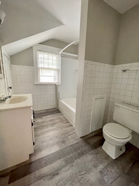 Building Photo - 212 Highland Blvd