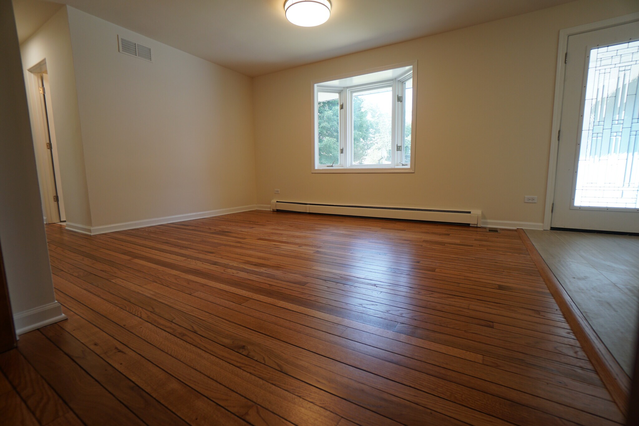 Building Photo - 28W383 Behrs Circle Dr S