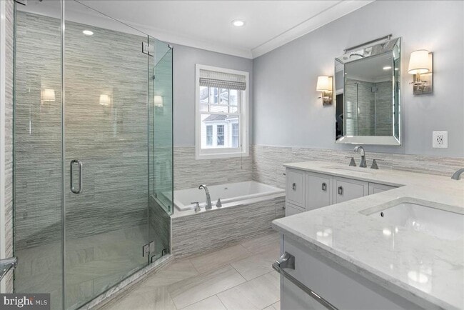 Building Photo - 2863 11th St N