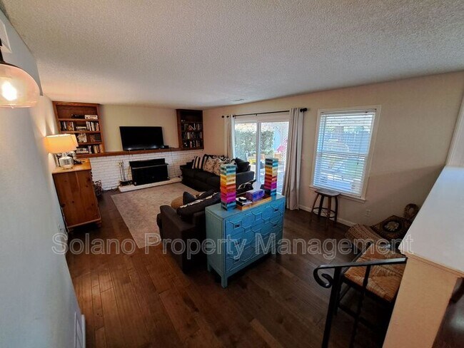 Building Photo - 110 Wayne Ct