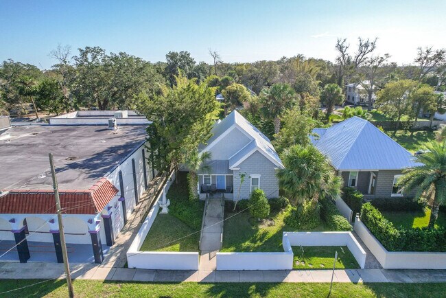 Building Photo - 15 Old Mission Ave