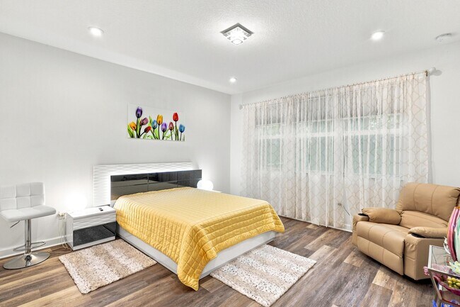 Building Photo - 11639 SW Viridian Blvd