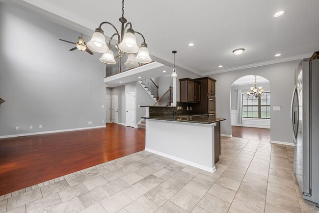 Building Photo - Pet Friendly Four Bedroom!