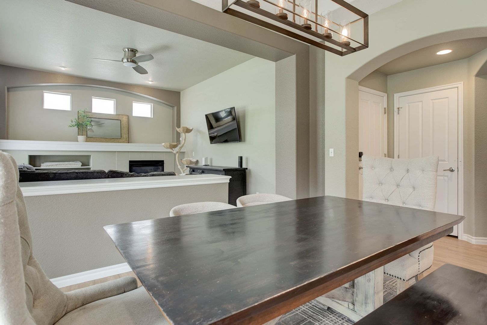 Building Photo - 3070 Redhaven Way