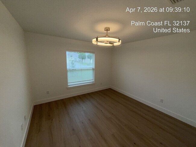 Building Photo - Beautifully Appointed New Home