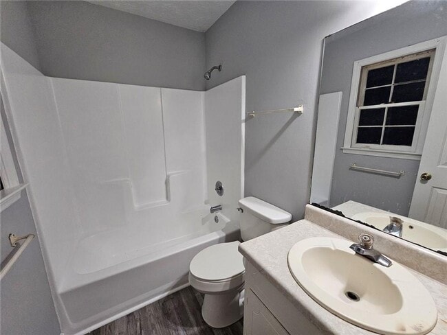 Building Photo - 5642 Estates Ct