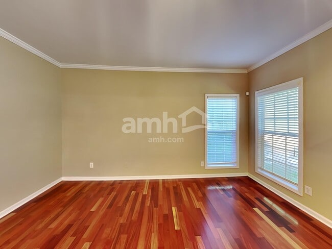 Building Photo - 1990 Turtle Creek Way