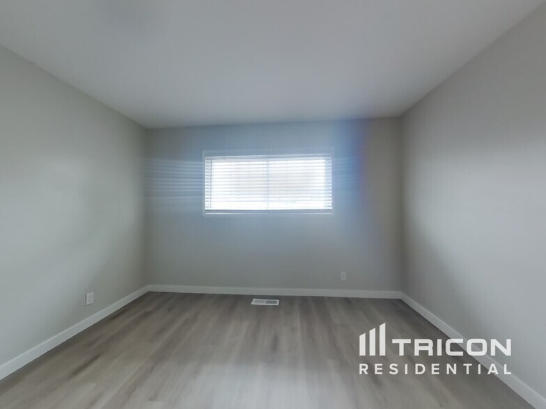 Building Photo - 121 Hodges St