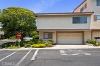 Building Photo - 28100 Ridgefern Ct
