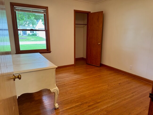 Building Photo - 5732 Zenith Ave S