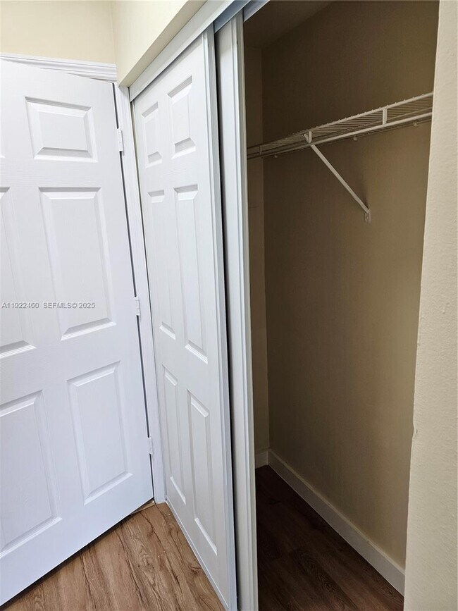 Building Photo - 2090 W Preserve Way