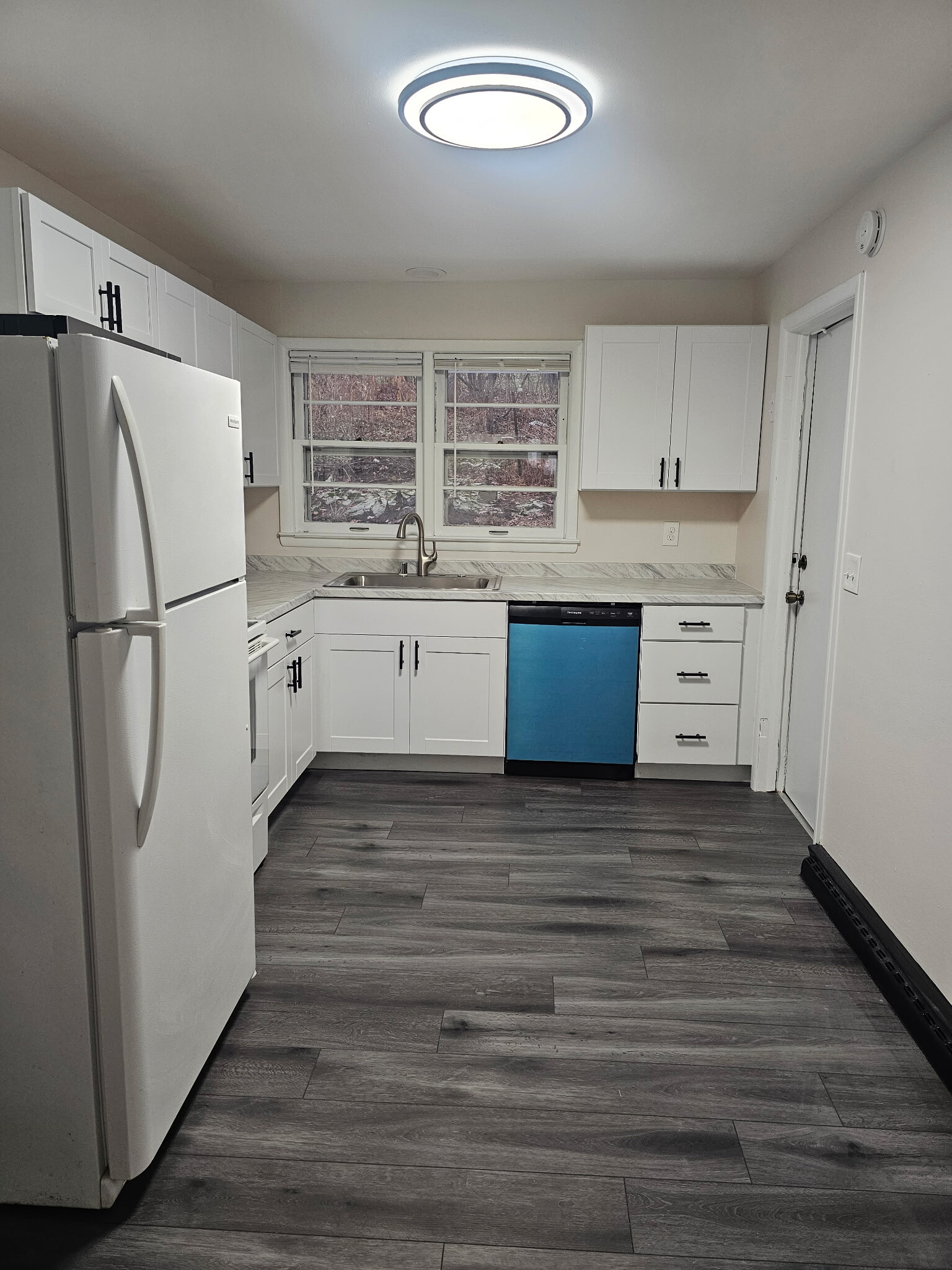 Building Photo - 2810 Andes Dr