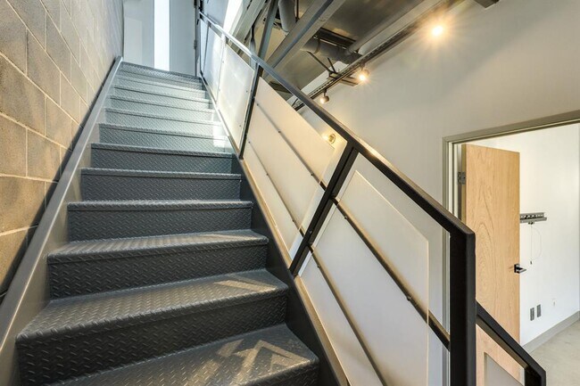 Building Photo - 4801 S Congress Ave