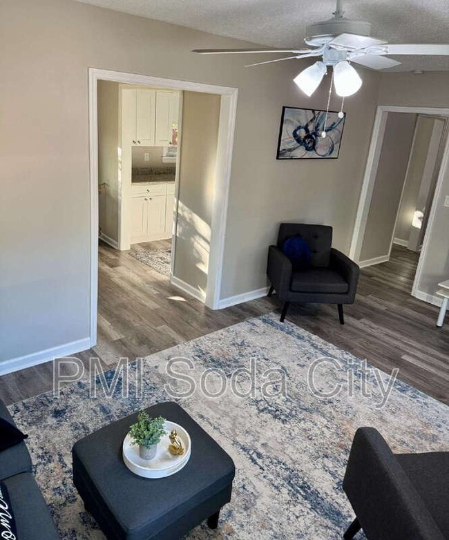 Building Photo - 3615 Truman St