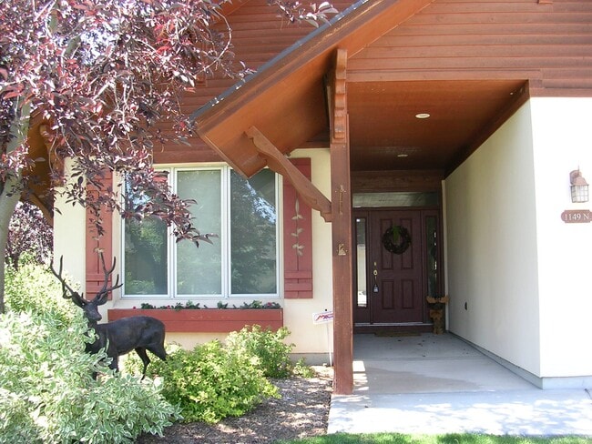 Building Photo - 1149 Matterhorn Ct