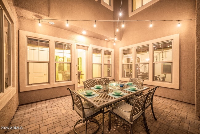 Building Photo - 2681 E Hampton Ln