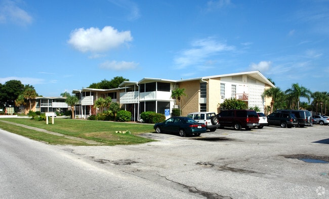 Building Photo - Creekside @ Glen Oaks