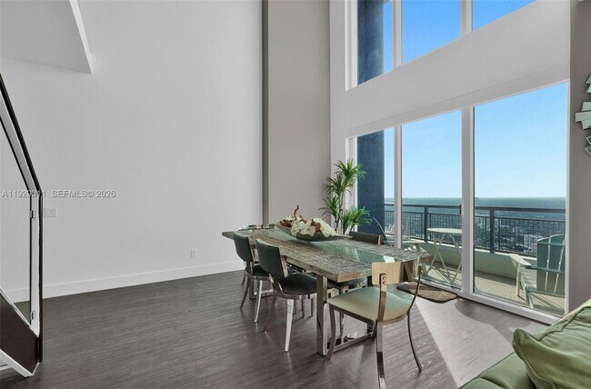 Building Photo - 60 SW 13th St