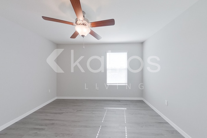 Building Photo - 8621 SW 43rd Ter