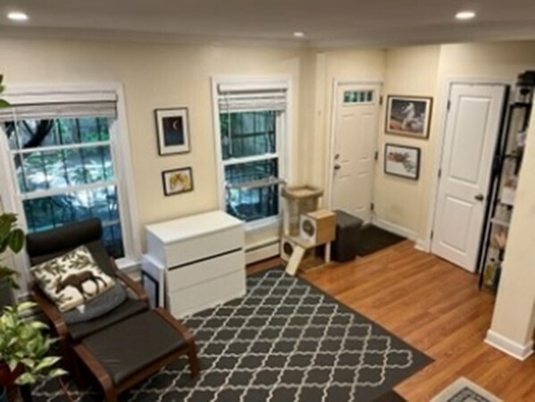 Building Photo - 107 Chandler St