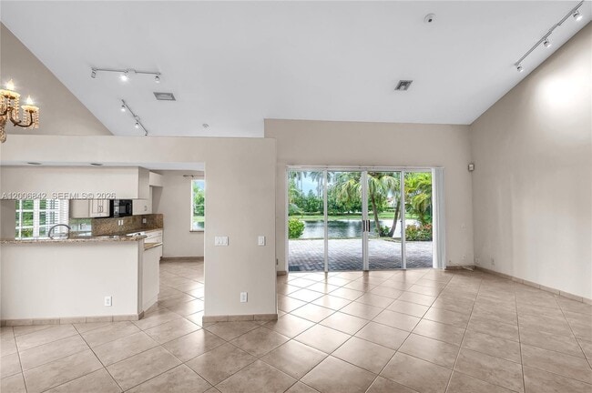 Building Photo - 1215 Balboa Ct