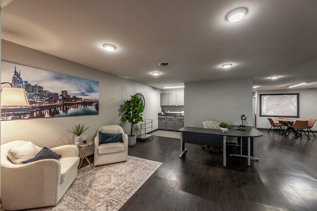 Building Photo - 405 2 Mile Pike