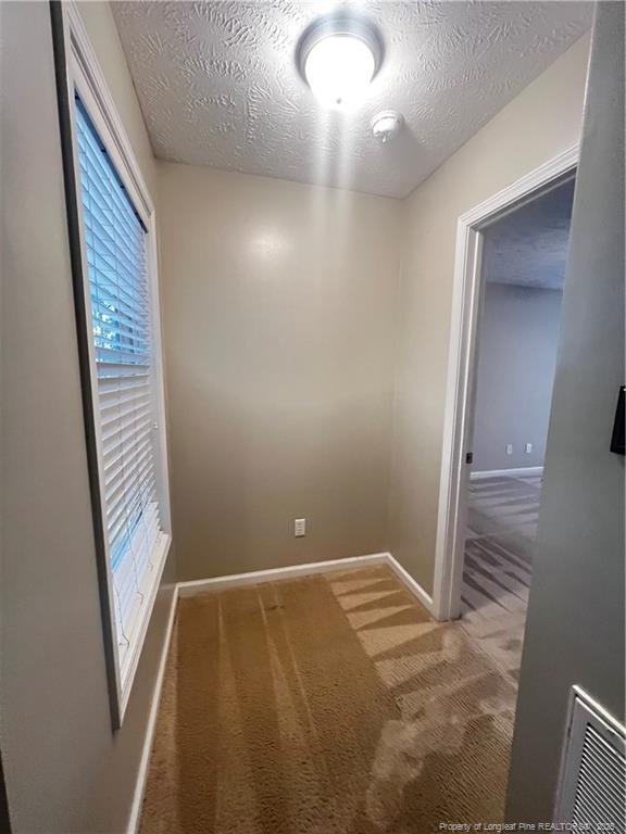 Building Photo - 208 Wood Run