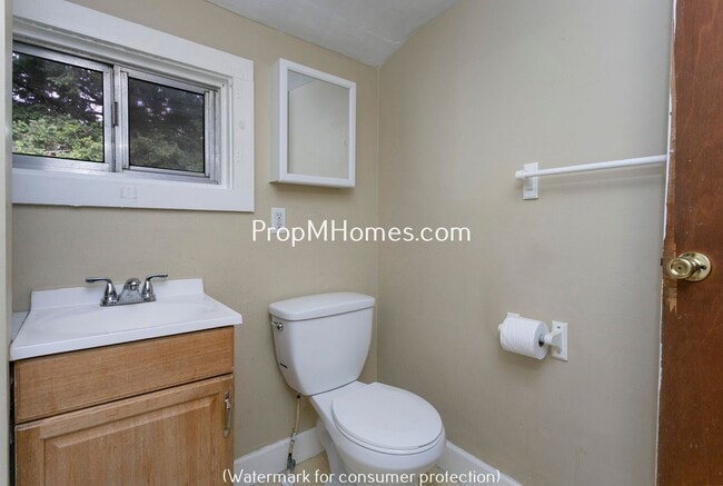 Building Photo - 6721 SE 84th Ave
